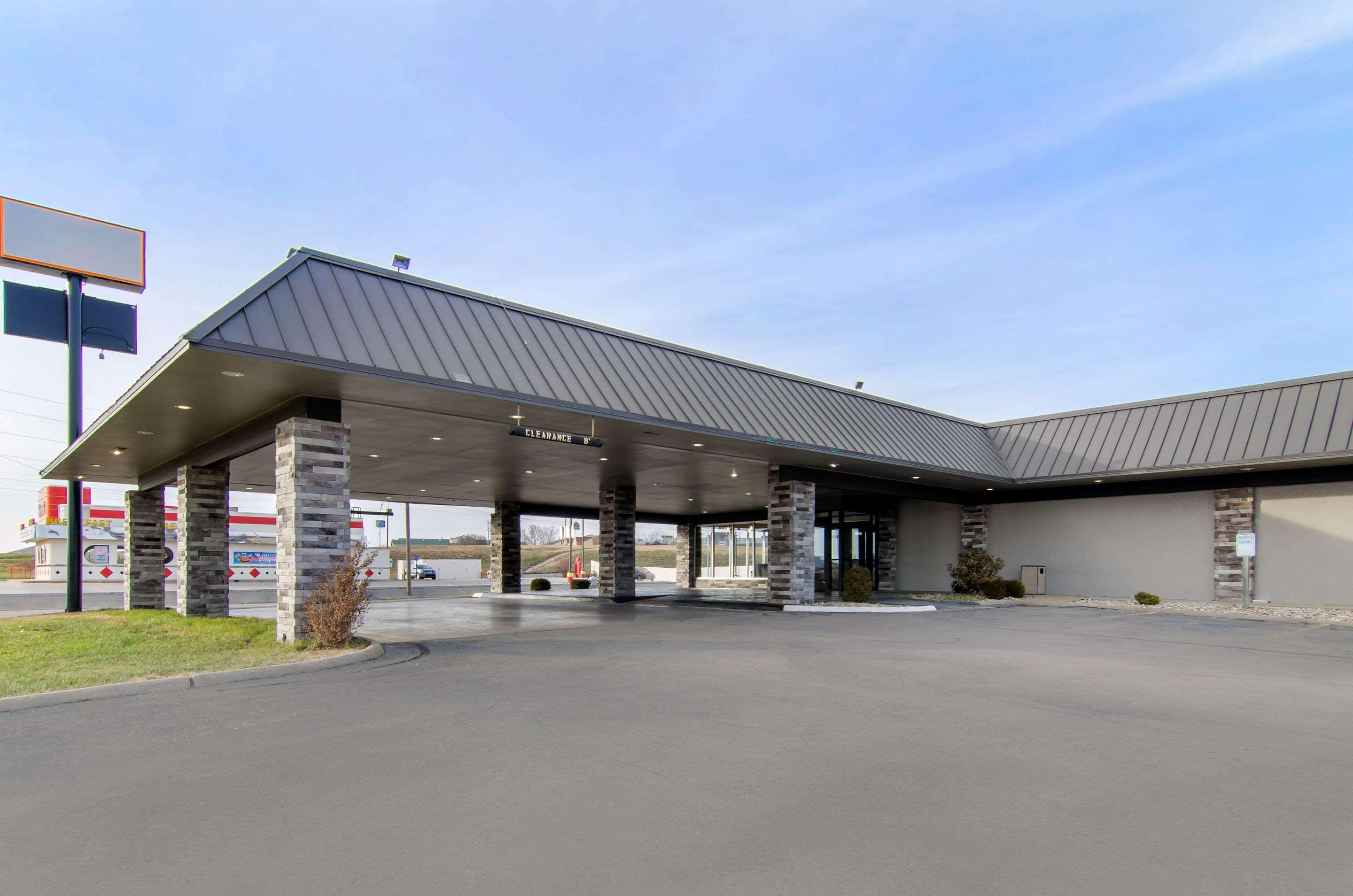 Knights Inn Emporia Exterior photo